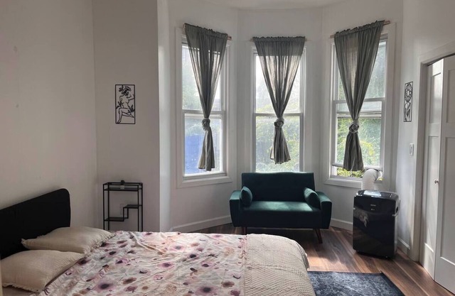 Encantador apartamento en Jersey City, con AC y ubicado en el segundo piso
