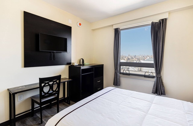 Astoria Inn LaGuardia hotel