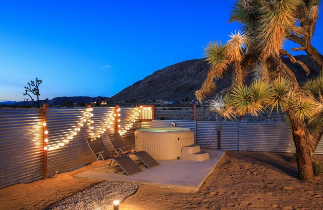 Astra House - Fire Pit, Bbq & Dark Skies! 2 Bedroom Home by RedAwning