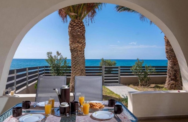 Atalanti Seaside Junior Suite 2