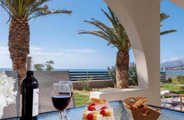 Atalanti Seaside Junior Suite 1
