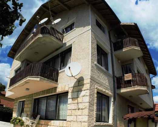 Atanasovi House