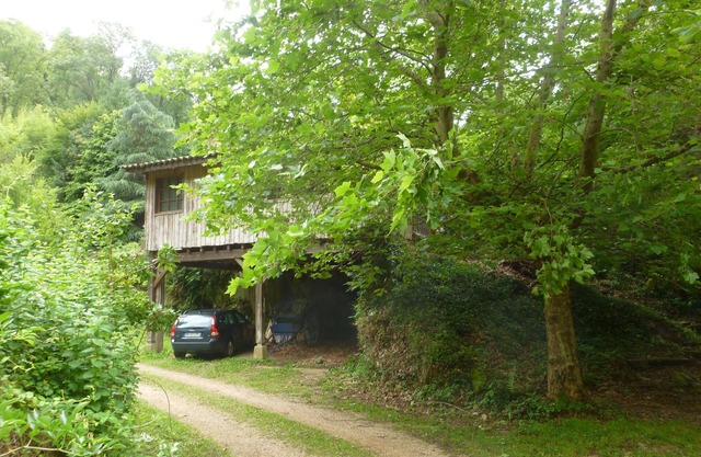 Atelier du Moulin all in wood classified 2 * for 2 to 4 pers - on the banks of the torrent
