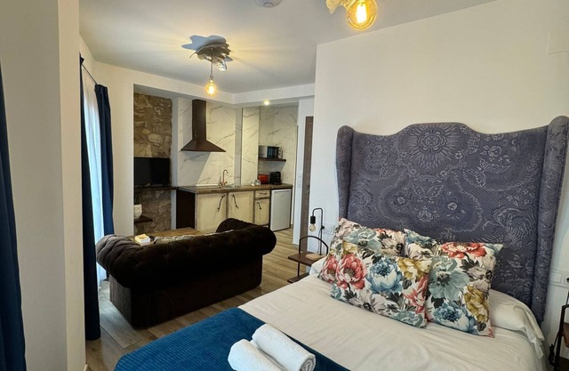 ATENEO CUENCA, SUITES BOUTIQUE, con cocina en el casco histórico.