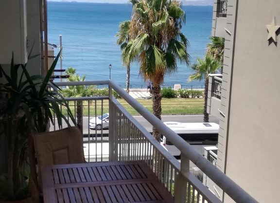 Athens Riviera apt with seaview, 15' to Acropolis