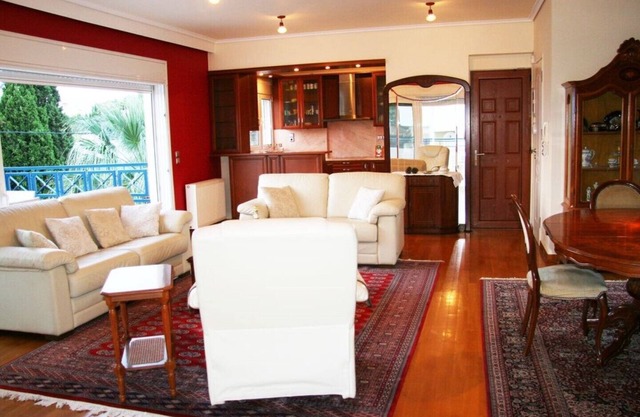 Athens Riviera Beach Apt.| Atenas | Playa | Vista al mar | Aparcamiento | “Lo mejor de ambos mundos” |