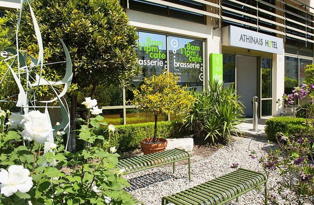 Athinais Hotel