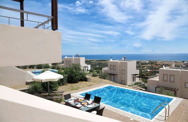 Athoniki Villas