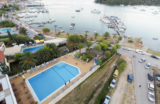 Athos Hotel