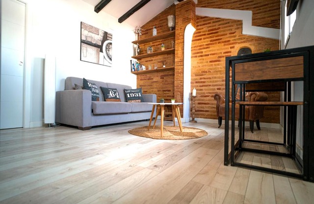 Atico con terraza y jacuzzi en el centro