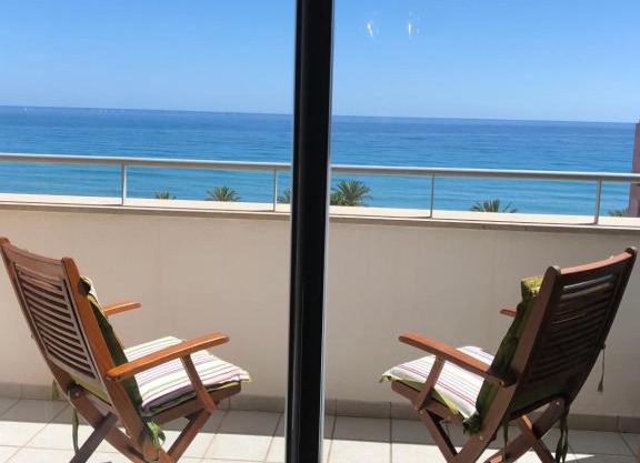 Atico Mirador Paseo Antonio Banderas primera linea de playa y piscina