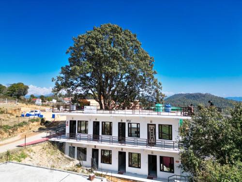 Atithi Home Stay - Himalayas view