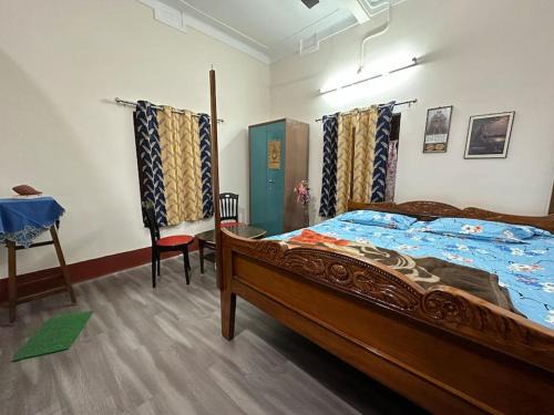 ATITHI HOMESTAY - Entire 2BHK in Central Bolpur with Private Parking - Pet Friendly