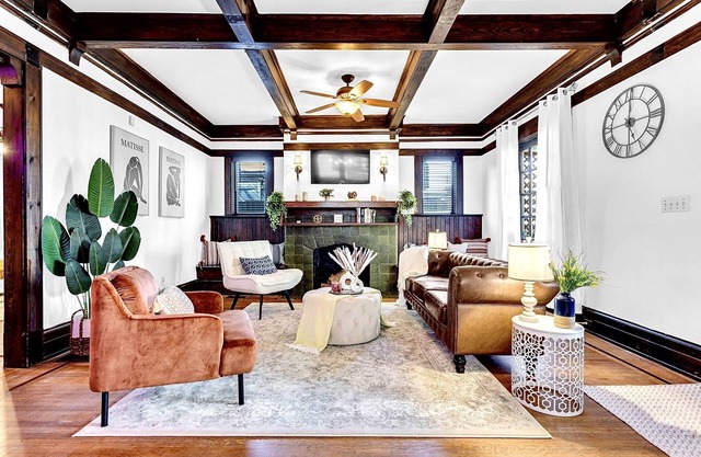 ATL Charming 1929 Historic Craftsman Bungalow