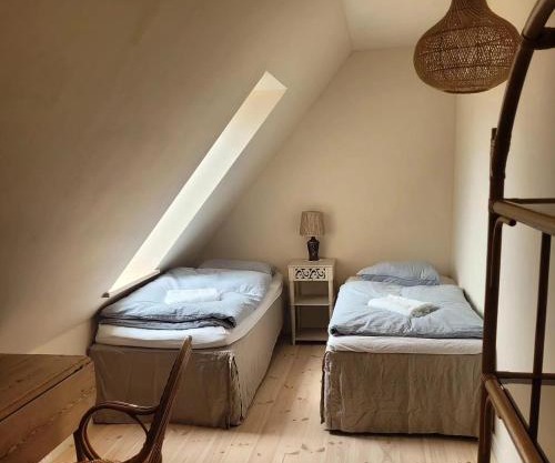 Atma Guesthouse - cozy and simple farmhouse bed & breakfast
