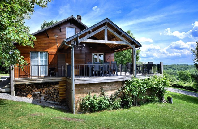 Lujoso chalet en Septon con sauna