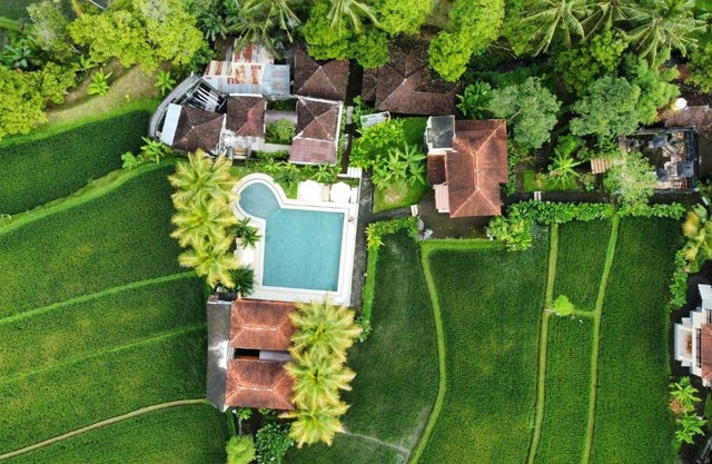 Atres Villa