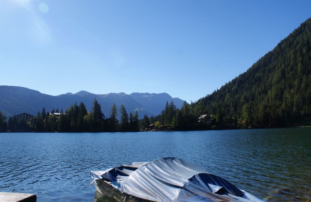 Ático con vistas al lago Champex y las montañas, para 4 personas.