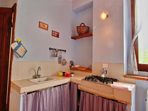 Attractive apartment in old farmhouse on the estate with pool