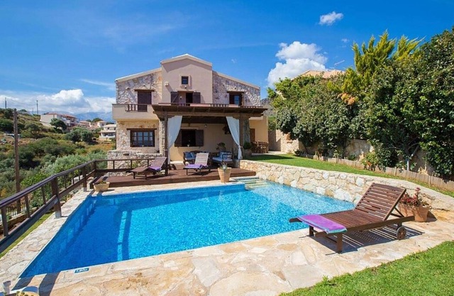 Attractive Cretan Stone House, Private Pool & Terraces with Panoramic Sea Views in Megala Chorafia