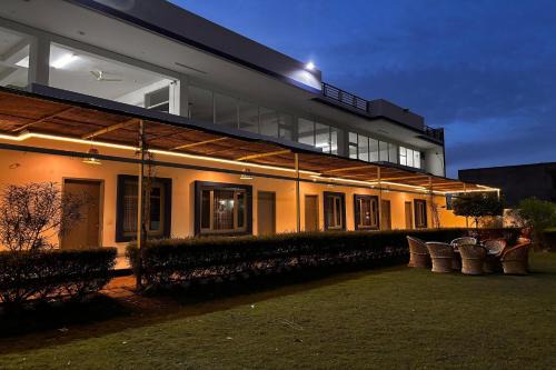 Atulya Green - Near Mahindra Sez