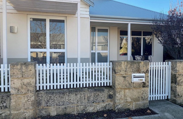 Atwell Family Accommodation 3 bedroom x 2 bathroom family home