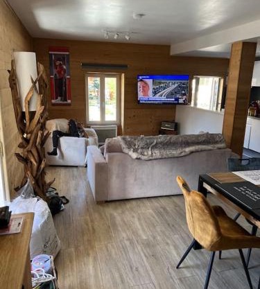 Au Belalp, au pied des pistes, cœur de station cosy Luxe
