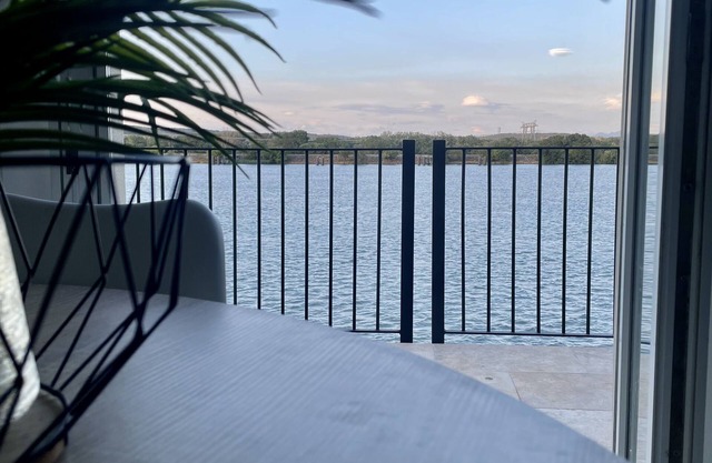 Au Bord de Leau Tourisme & Nucleaire