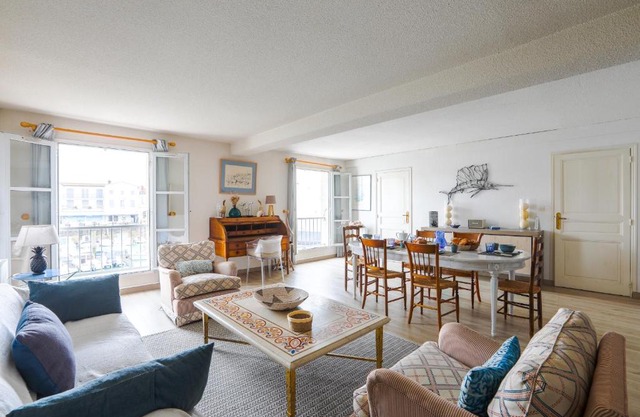 Au coeur du port, vue unique, appartement pour 6