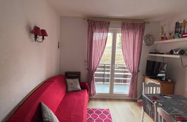 Agradable apartamento de 2 habitaciones - capacidad para 6 - AURON