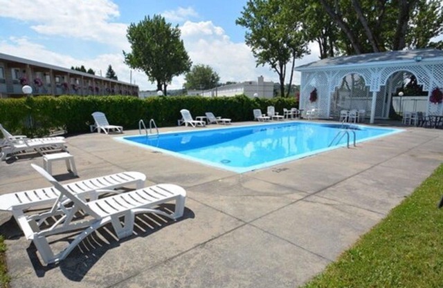 Auberge Resto le Parasol