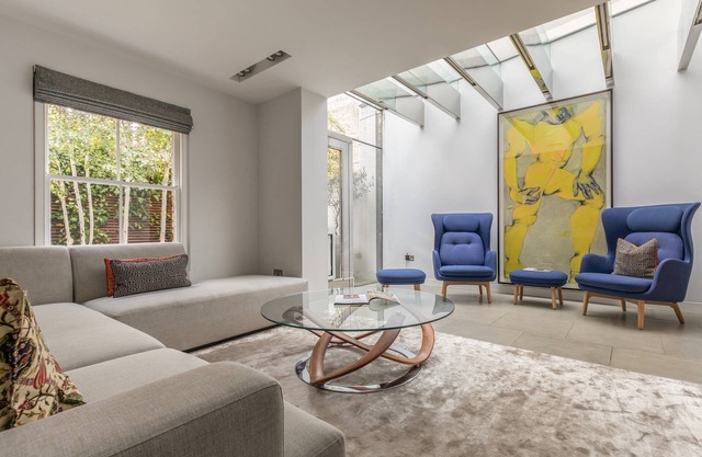 Aubrey Walk by onefinestay