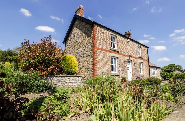 Auburn House
