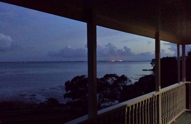 Auckland Beachfront Retreat