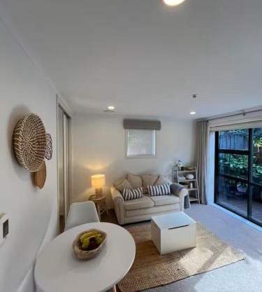 Auckland Coastal Hideaway Castor Bay Beach