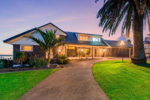 Auckland Serenity 2