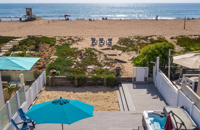 Oceanfront Beach House - Sleeps 10 - ¡Descuentos y ofertas especiales disponibles!