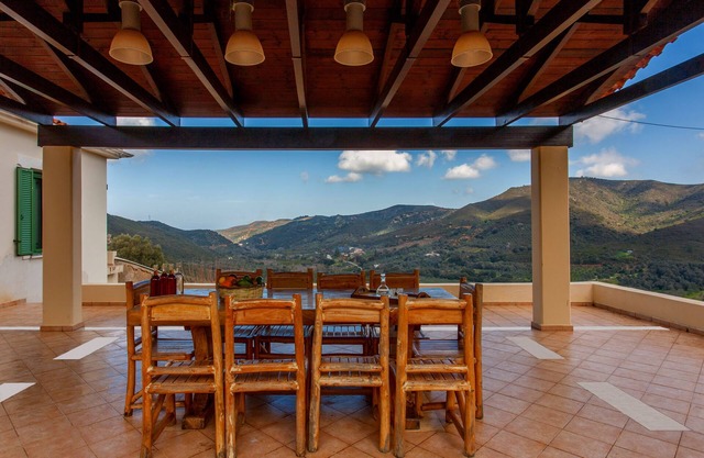 Augusta Deres Cretan Montaña Retiro Con Vista