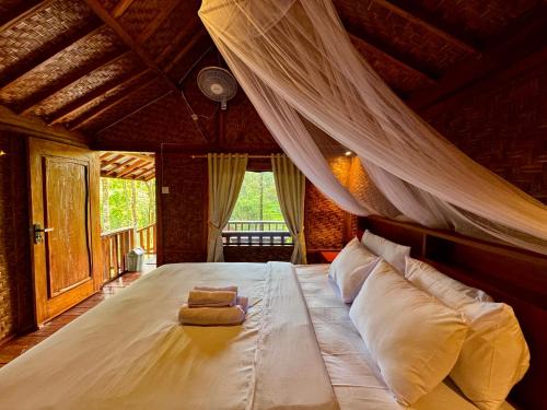 Aulia Bungalows