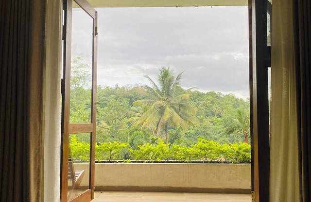 Aura Escape Kandy