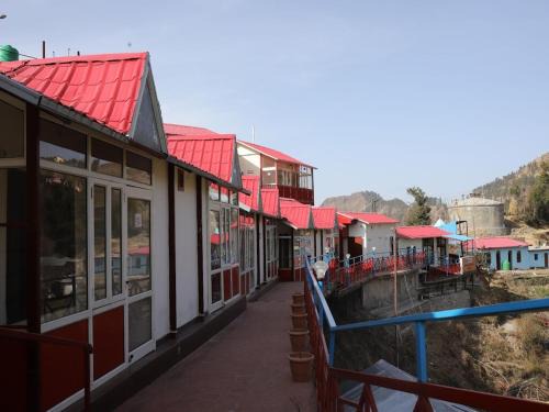 Aure velle Resort Kanatal