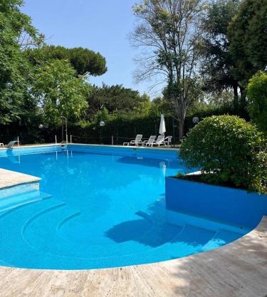 Aurelia Sunset home