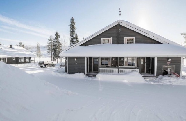 Aurinko-saaga 4 paritalo by Interhome