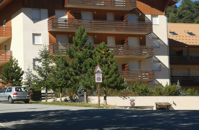 Auron, furnished 2-room apartment + mountain corner, sleeps 6