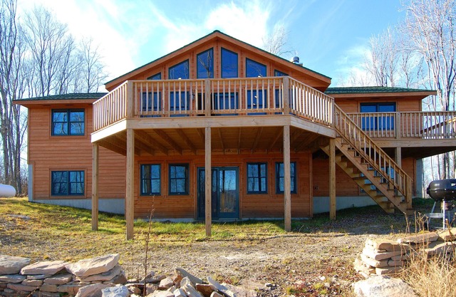 Aurora. A beautiful name for a beautiful home in beautiful Canaan Valley!