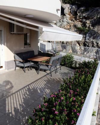 Aurora Apartment