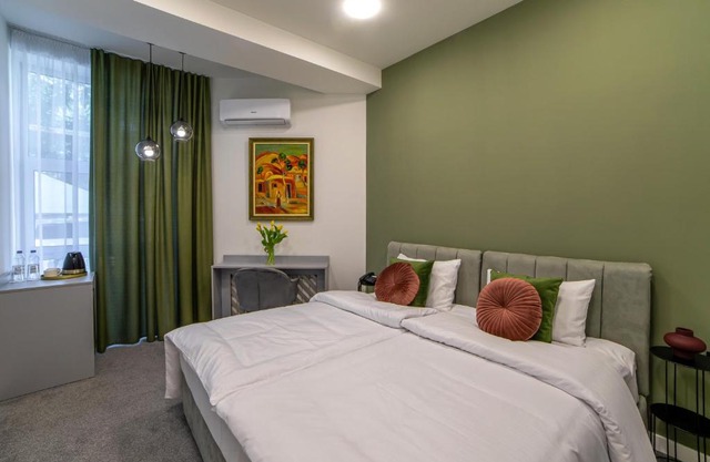 Aurora Hotel By Benefice