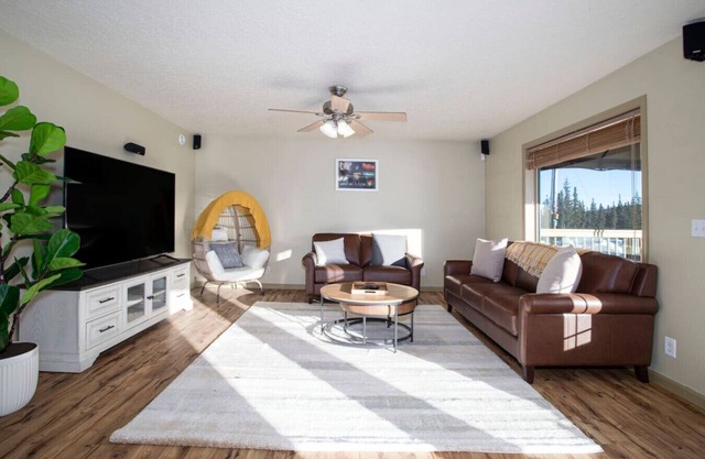 Aurora Panorama Lodge- Perfect Retreat 4b2.5b