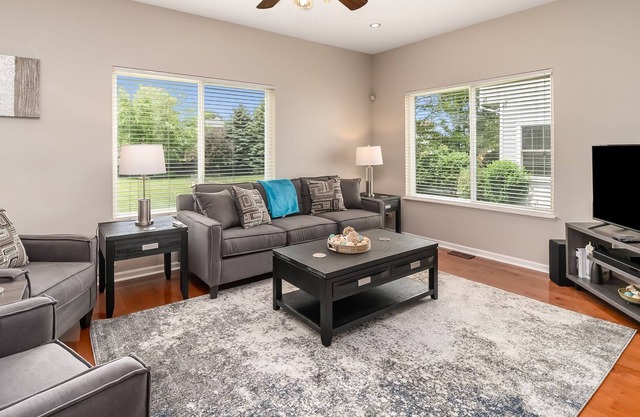 Aurora Rental - Shiloh