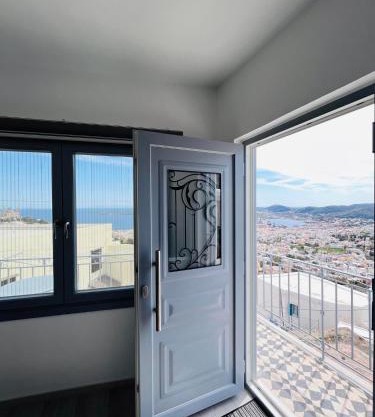 Aurora Syros Apartment